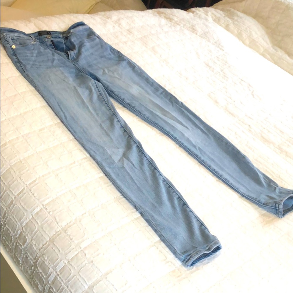 Abercrombie & Fitch high rise super skinny 4